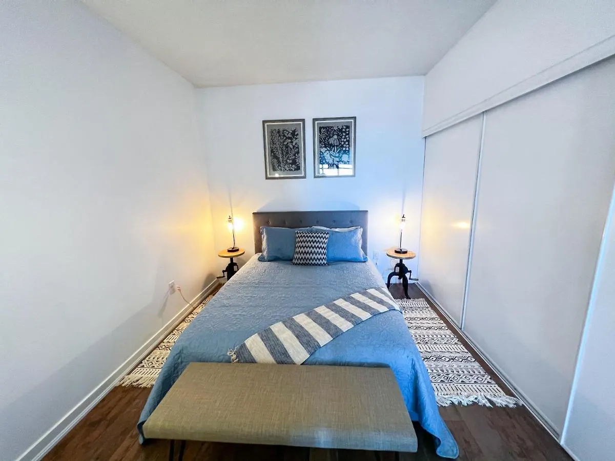 Simply Comfort. Elegant Apartments Dan Lecki Toronto